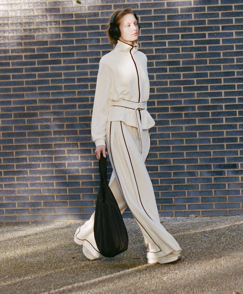 Широкие брюки из модала с контрастным Piping