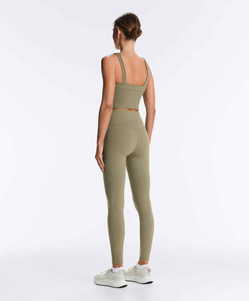 Tank top Evermove на бретельках