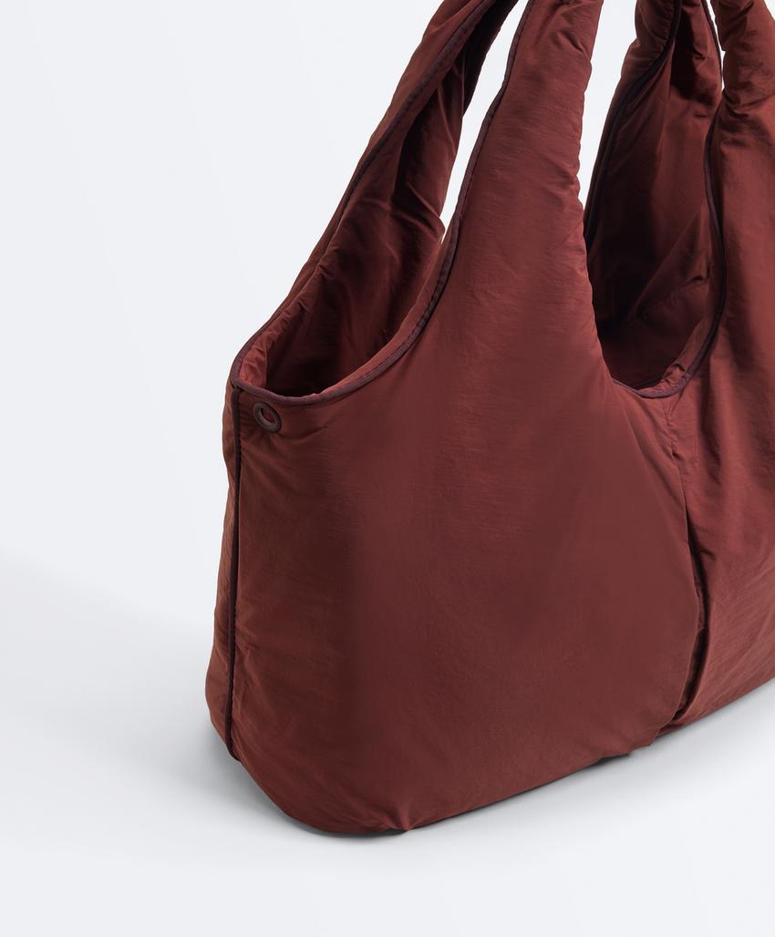 Mala shopper com debrum contrastante