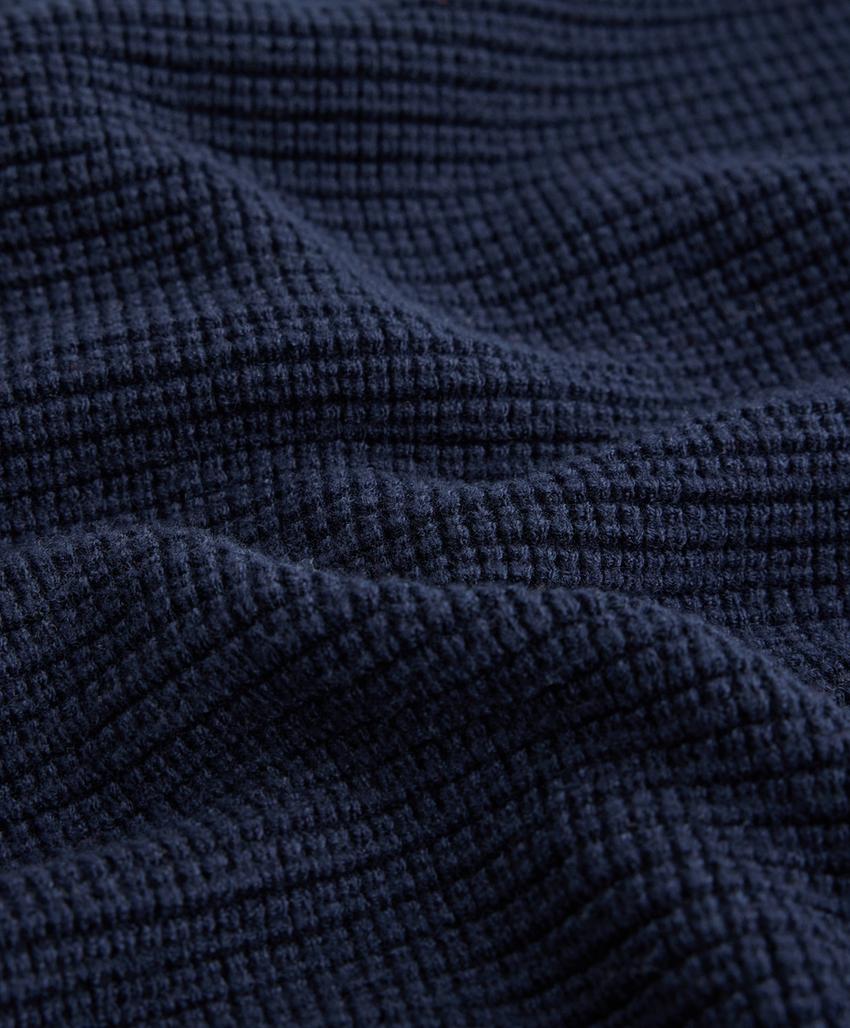 Вязаная куртка с высоким воротником