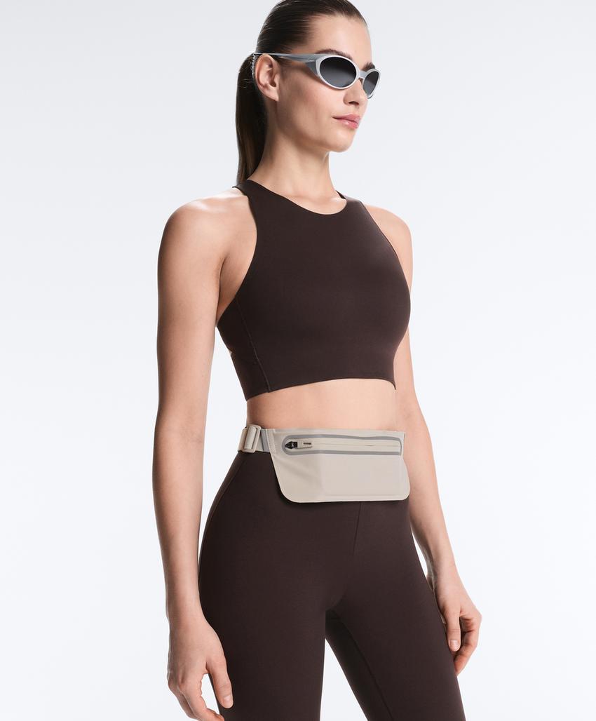 Регулируемая поясная сумка для бега