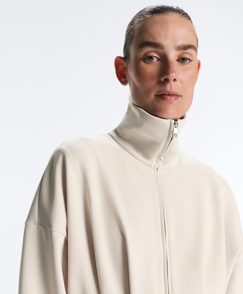 Длинная куртка из пике с поясом и складками, хлопок