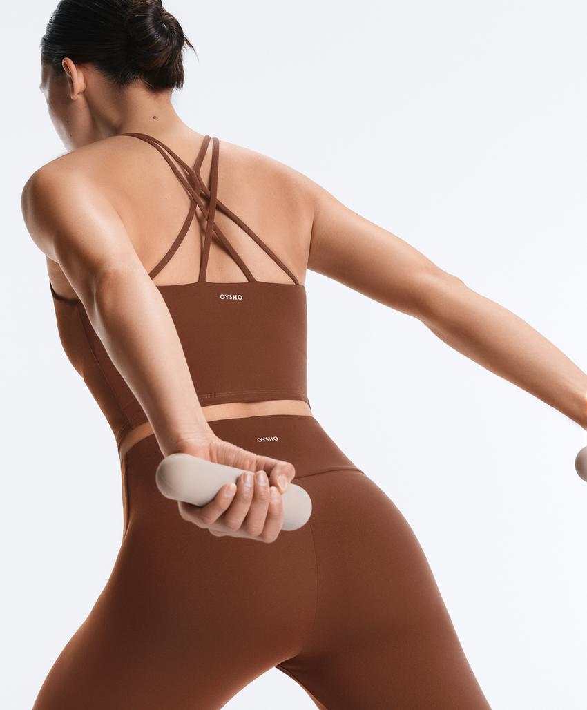 Топ Comfortlux с бретелями и чашками