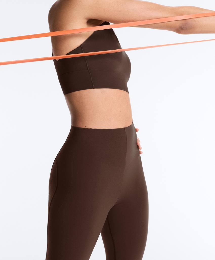 Брюки клеш Compressive с завышенной талией и эффектом пуш-ап