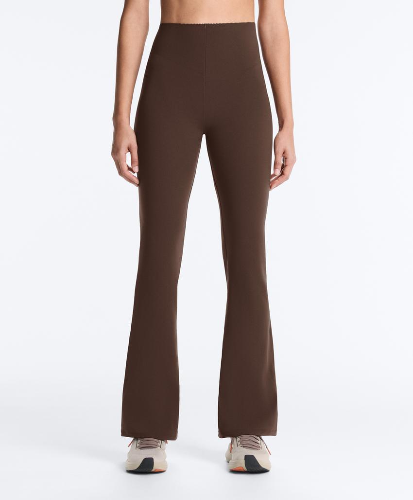 Брюки клеш Compressive с завышенной талией и эффектом пуш-ап