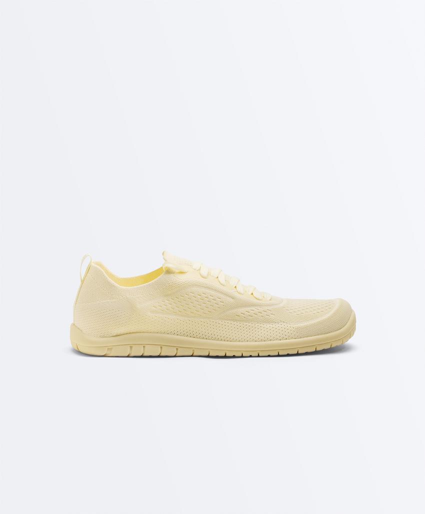 Универсальные кроссовки для спорта с эффектом босых ног