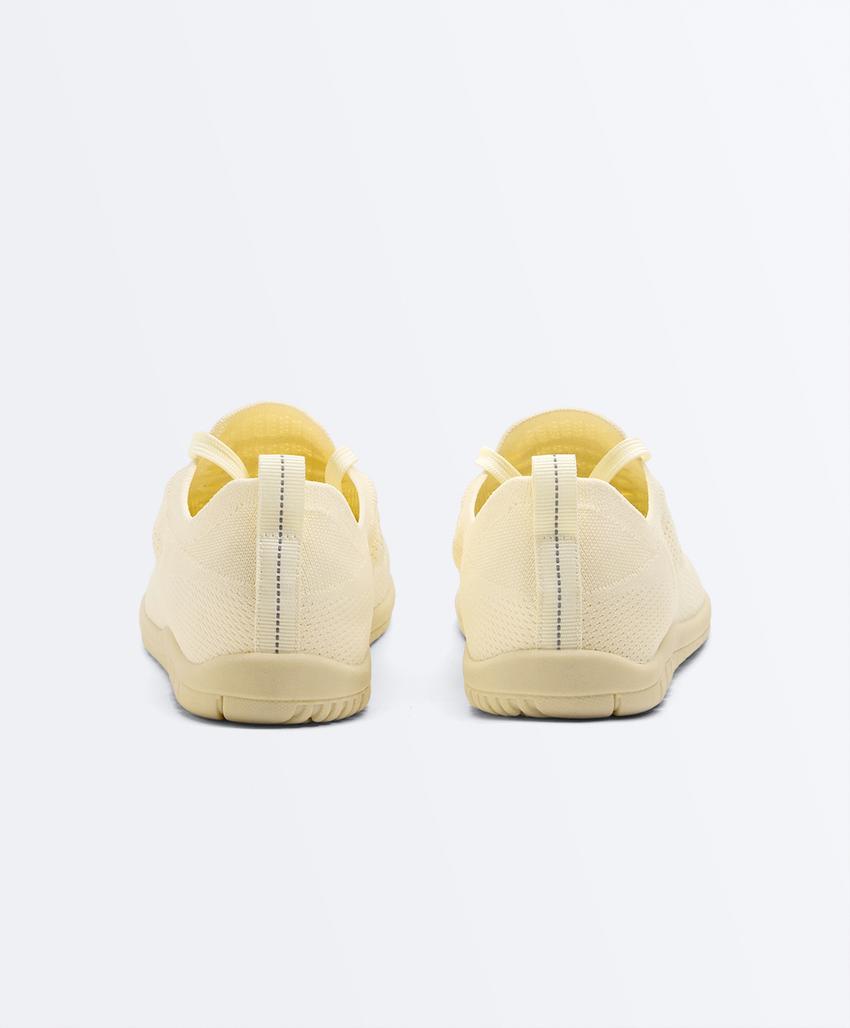 Универсальные кроссовки для спорта с эффектом босых ног