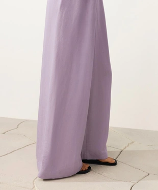 Длинный комбинезон с отложным воротником из ткани с хлопком- Заказать в России