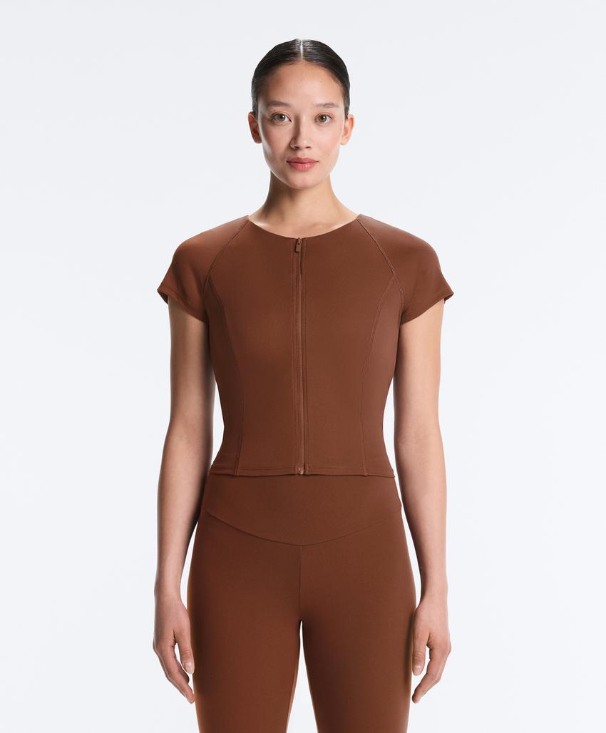 Футболка на молнии с короткими рукавами