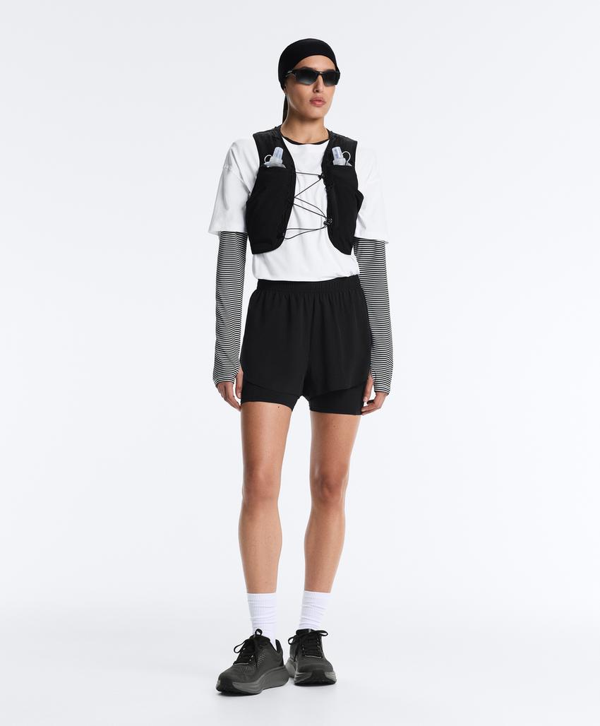 Лонгслив в полоску из высокотехнологичной ткани