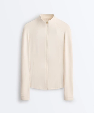 Легкая и теплая высокотехнологичная куртка с отстрочкой- Заказать в России