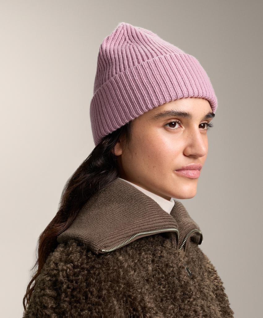 Вязаная шапка с помпоном из смесовой шерсти