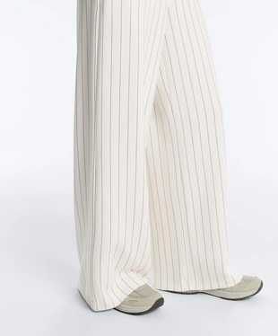 Широкие брюки в тонкую полоску из мягкого модала- Заказать в России
