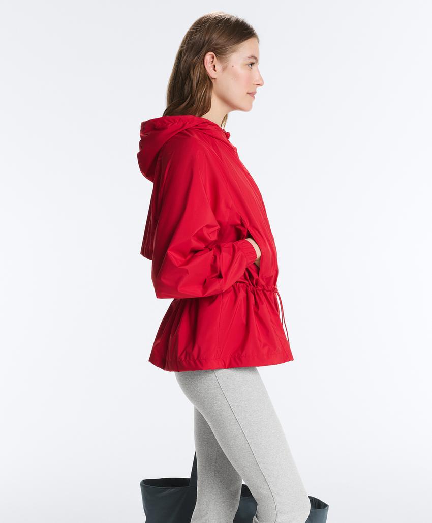 Куртка из водоотталкивающей ткани