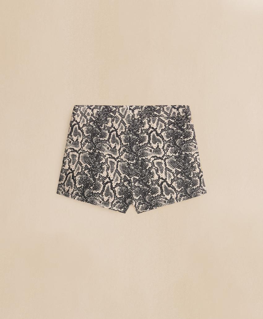 Шорты-бикини с принтом под змеиную кожу