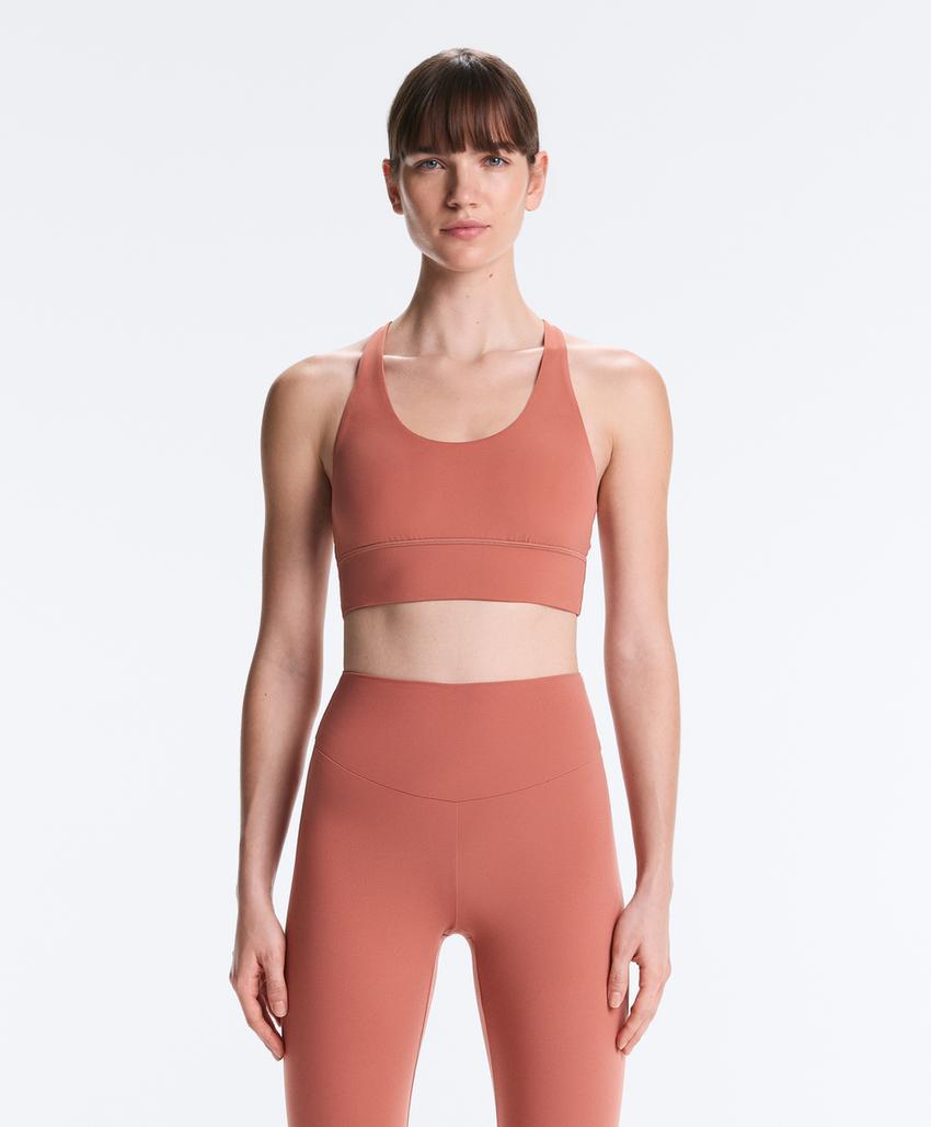 Спортивный топ средней поддержки comfortlux с чашечками