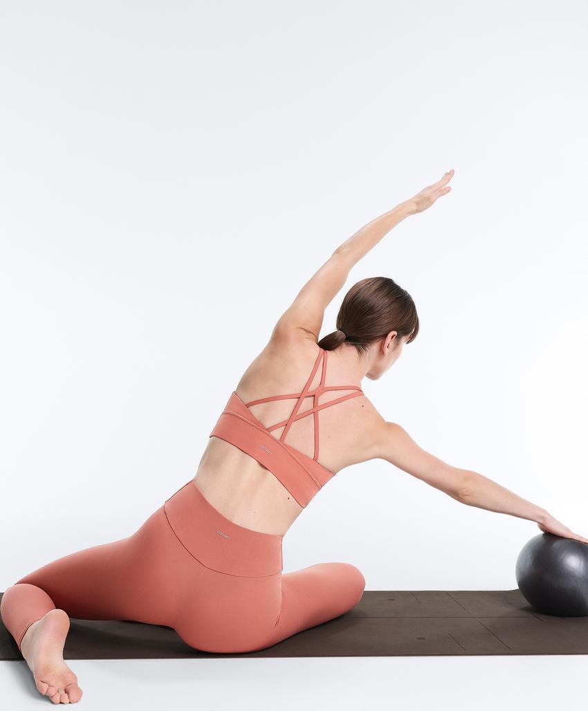 Спортивный топ средней поддержки comfortlux с чашечками