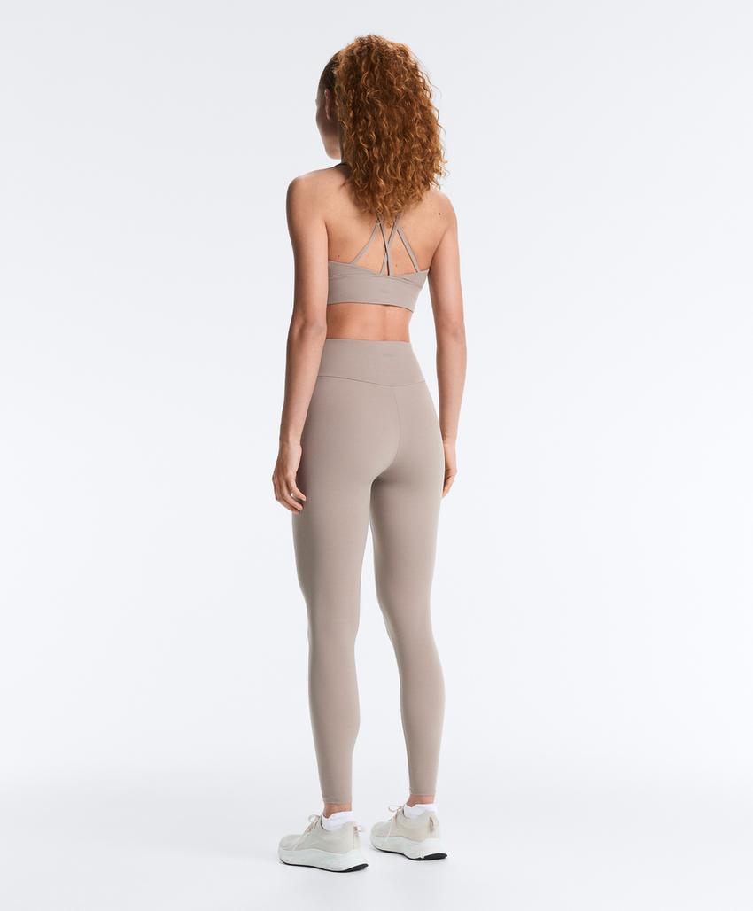 Спортивный топ средней поддержки comfortlux с чашечками