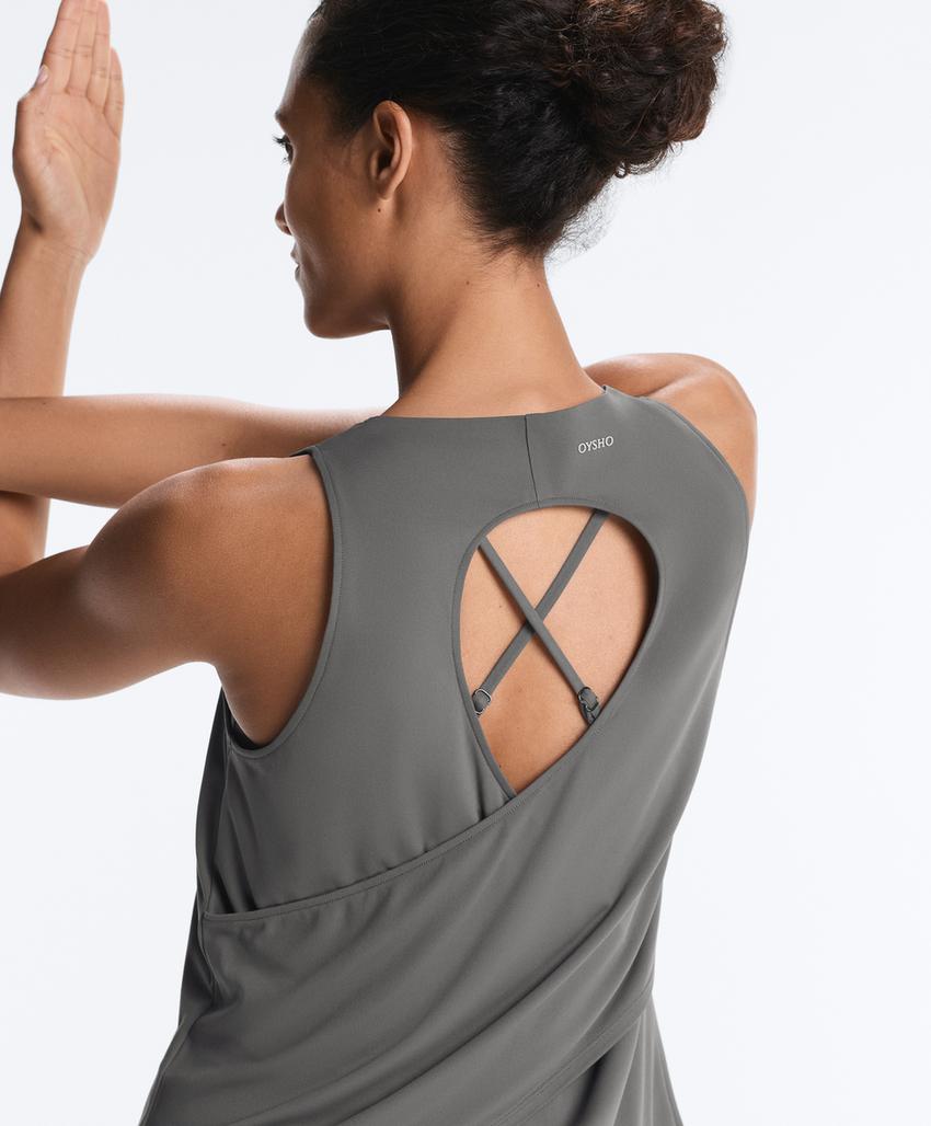 Футболка comfortlux с крестовиной на спине