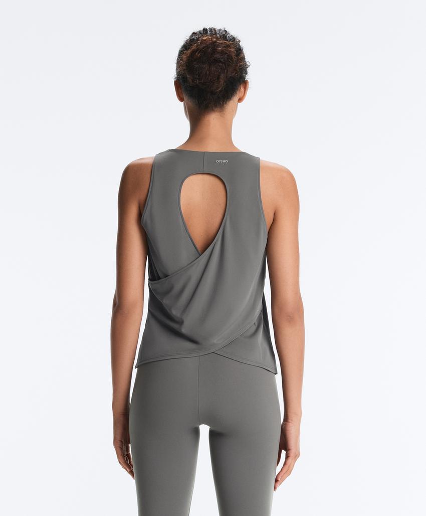 Футболка comfortlux с крестовиной на спине