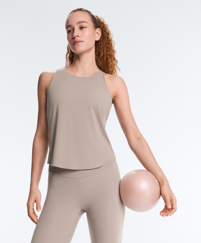 Футболка с крестообразной спинкой comfortlux