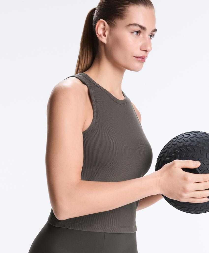 Длинный топ без рукавов из модально-хлопкового рубчика