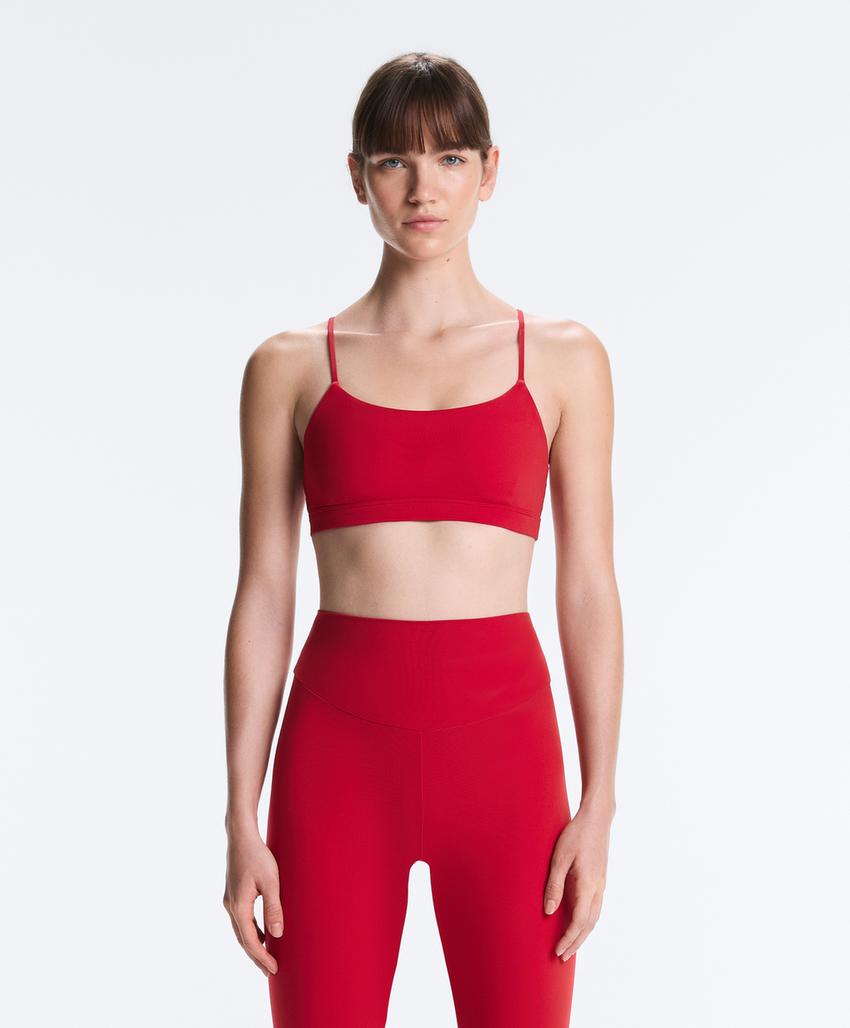 Спортивный топ с перекрещивающимися лямками comfortlux с легкой поддержкой