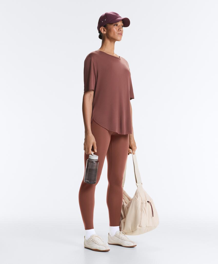 Футболка из смесового модала с короткими рукавами