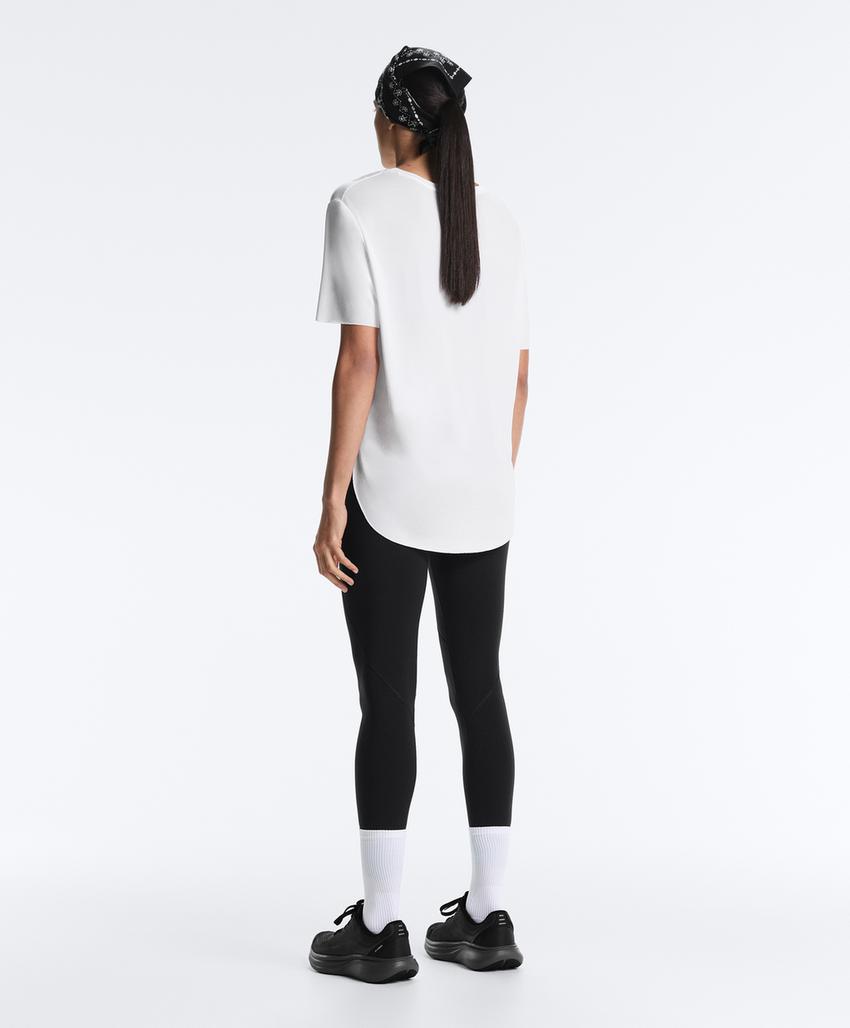 Футболка из смесового модала с короткими рукавами