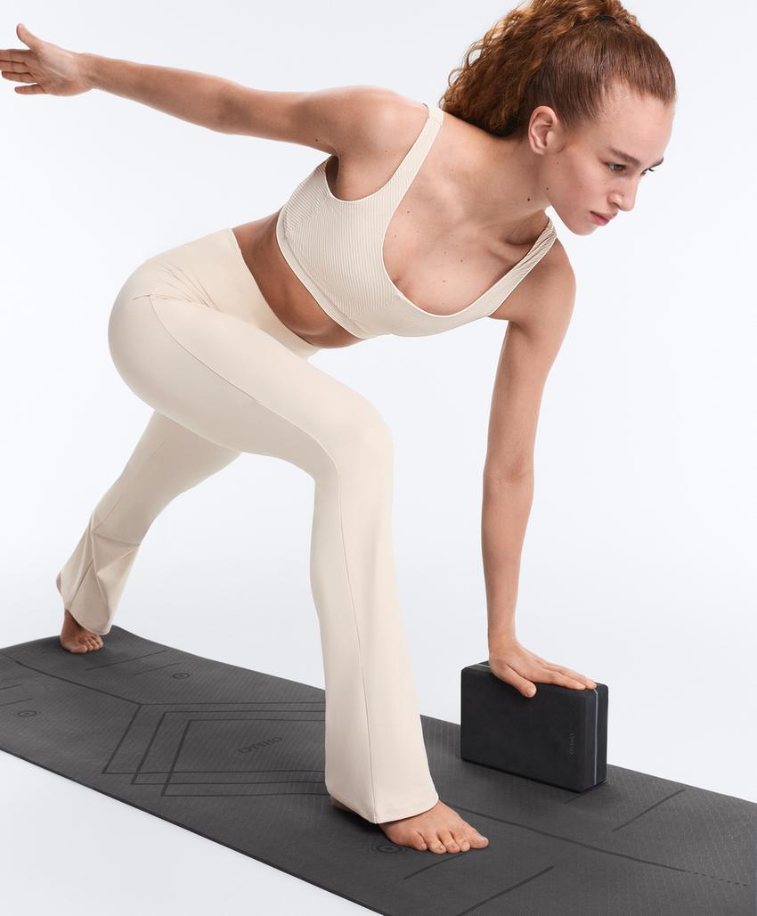 Брюки Flare High Rise Comfortlux