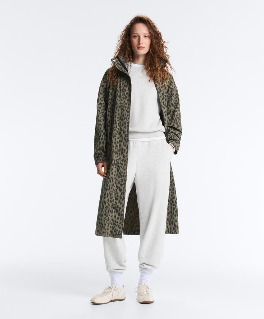 Удлиненный ультралегкий плащ с водонепроницаемостью 10 000 мм