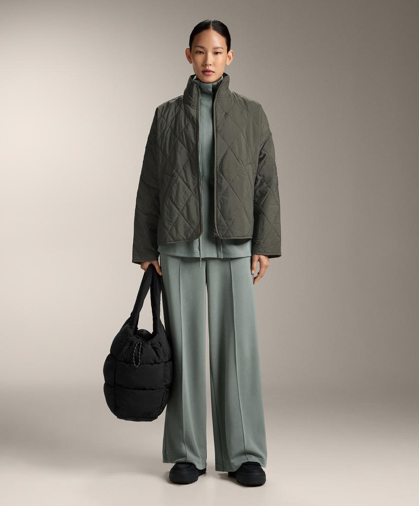 Длинная куртка с карманами из мягкой ткани с модалом