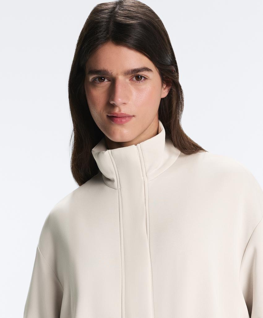 Длинная куртка с карманами из мягкой ткани с модалом