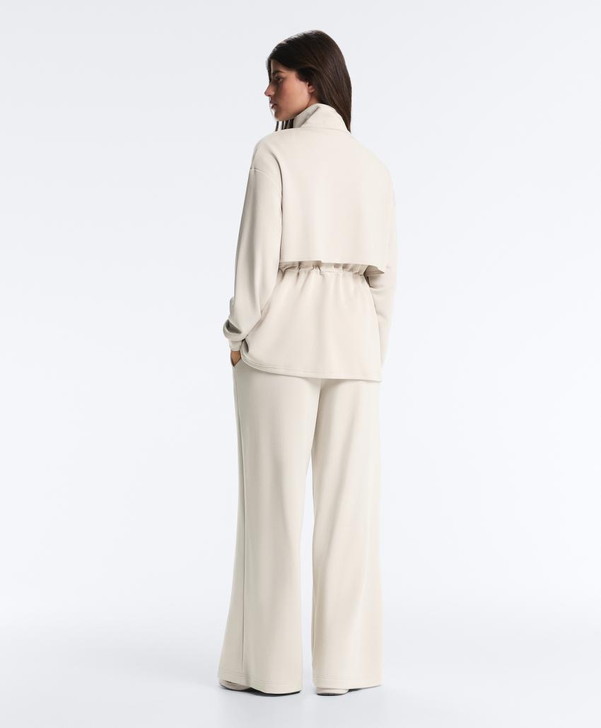 Длинная куртка с карманами из мягкой ткани с модалом