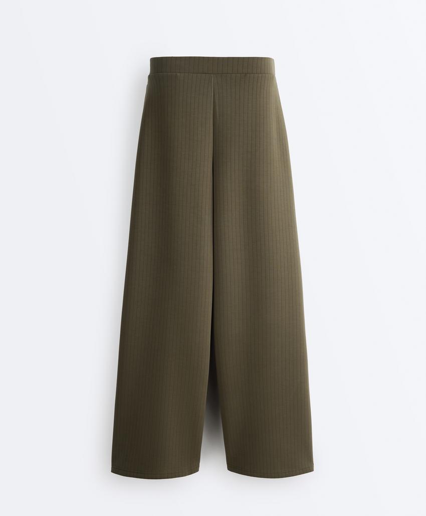 Прямые брюки в полоску из модала с мягкой на ощупь тканью