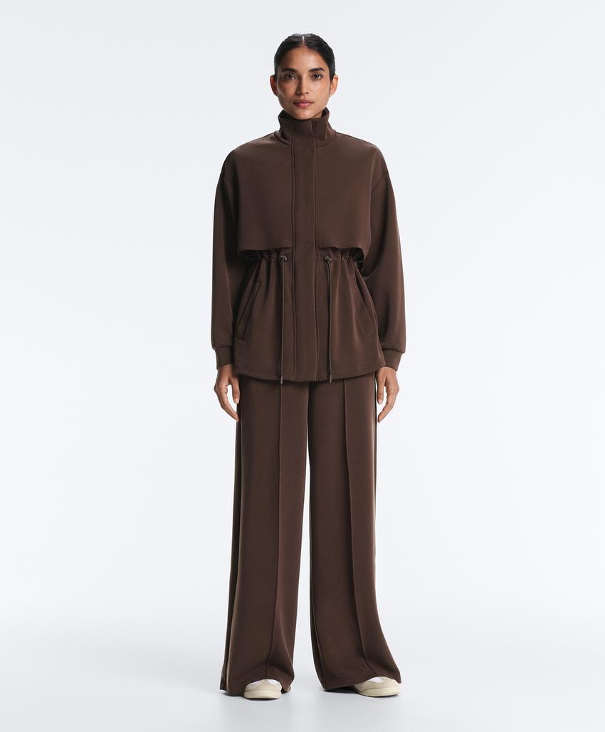 Прямые брюки с рельефным швом из модала с мягкой отделкой