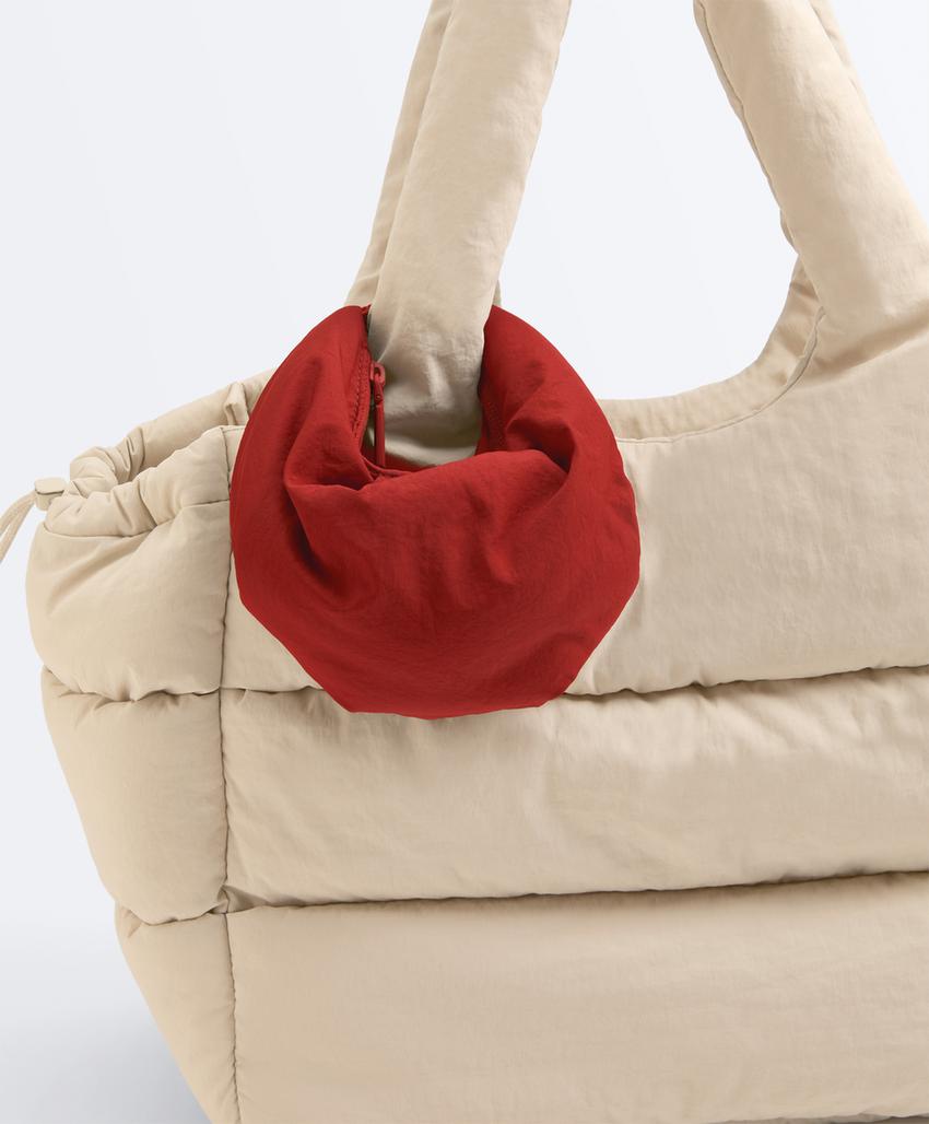 Стеганая мини-сумка через плечо