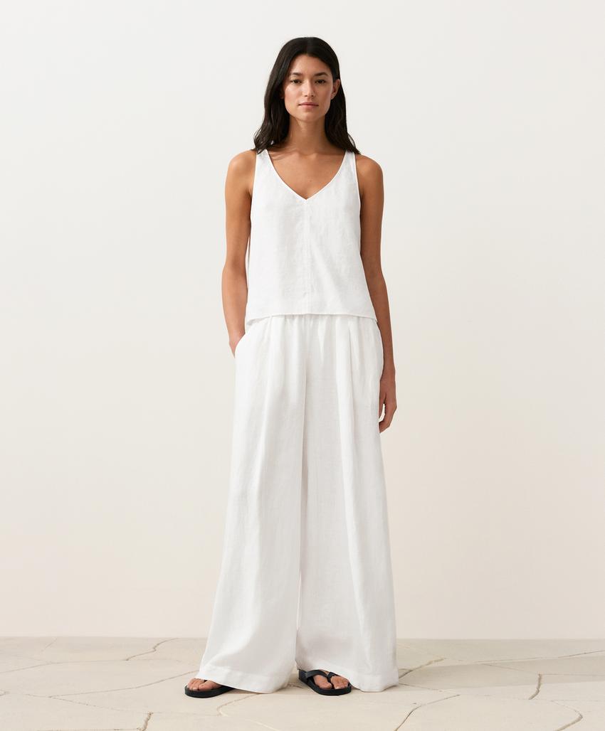 Top на бретельках с V-образным вырезом из 100%-го льна