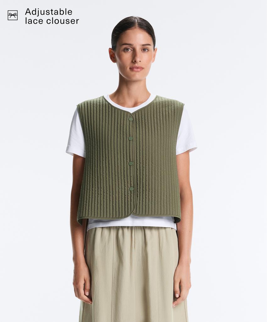 Тонкий стеганый нейлоновый жилет