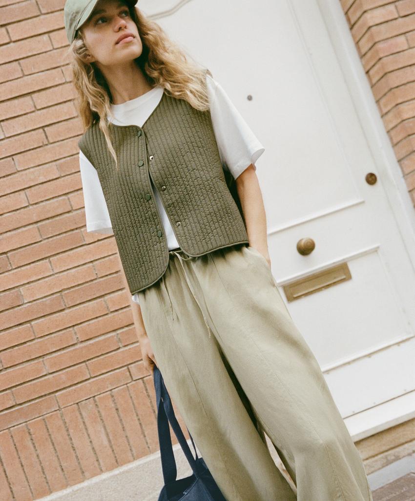 Тонкий стеганый нейлоновый жилет