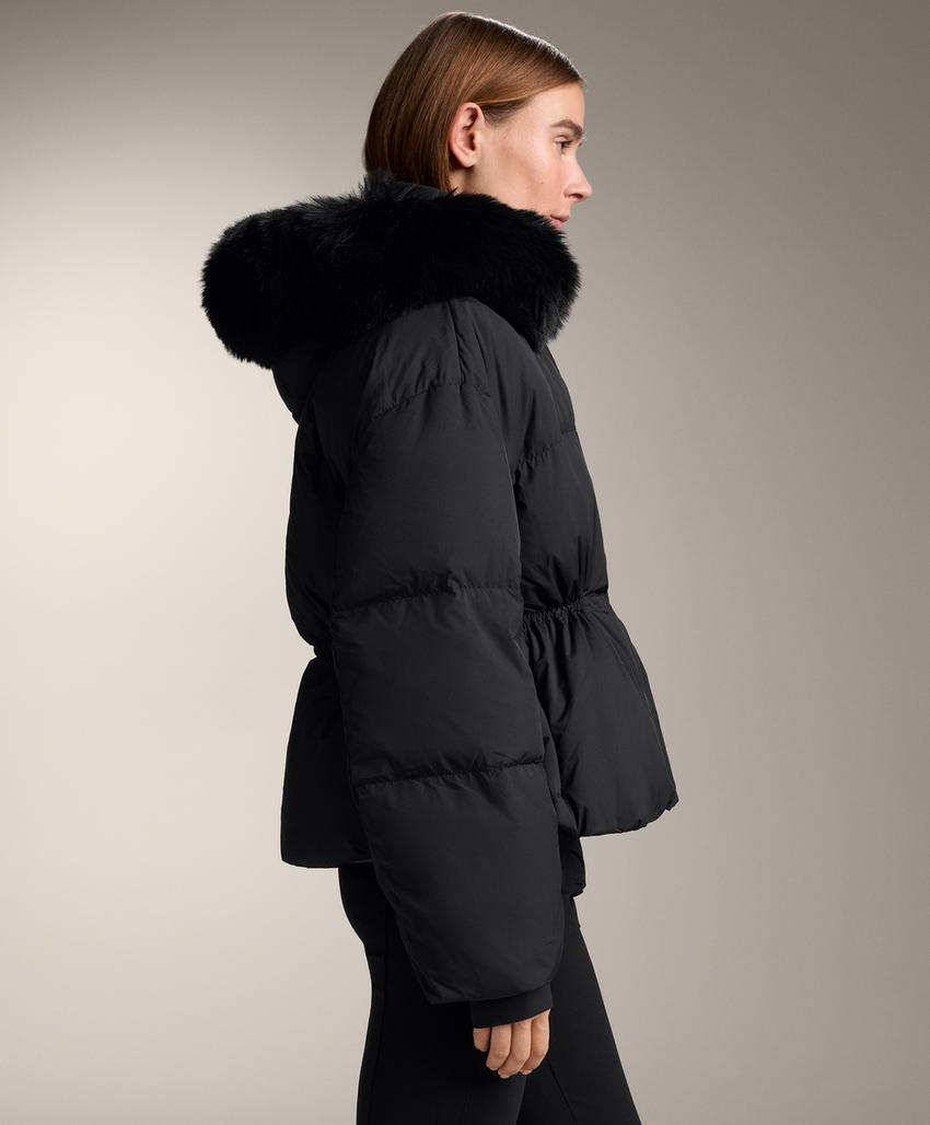 Короткий пуховик с наполнителем из 100%-го пуха