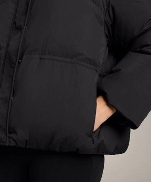 Короткий пуховик с наполнителем из 100%-го пуха- Заказать в России