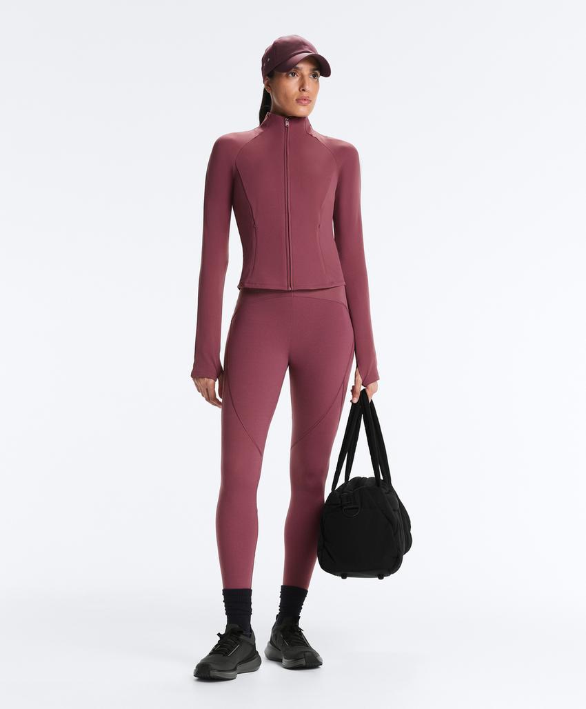 Легкая и теплая высокотехнологичная куртка