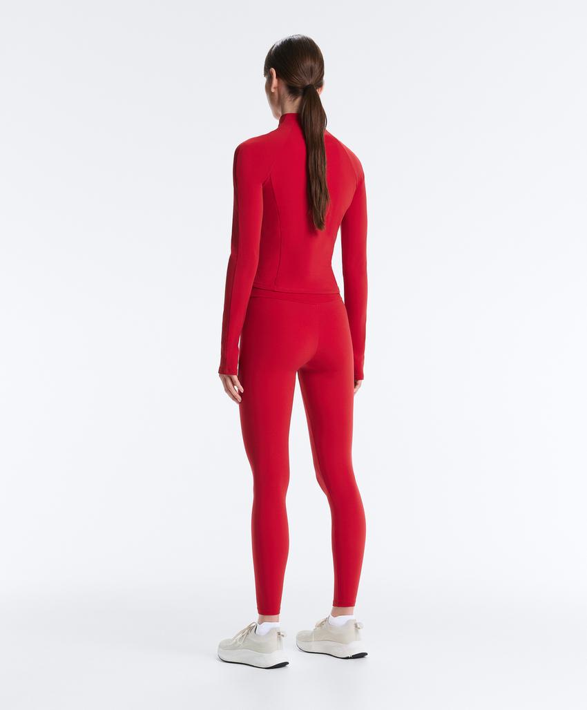 Легкая и теплая высокотехнологичная куртка