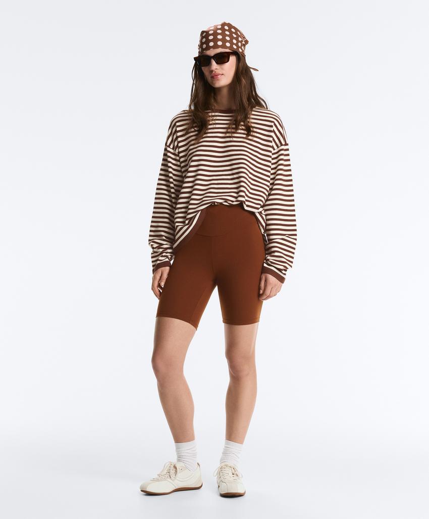 Свитер в полоску с длинным рукавом