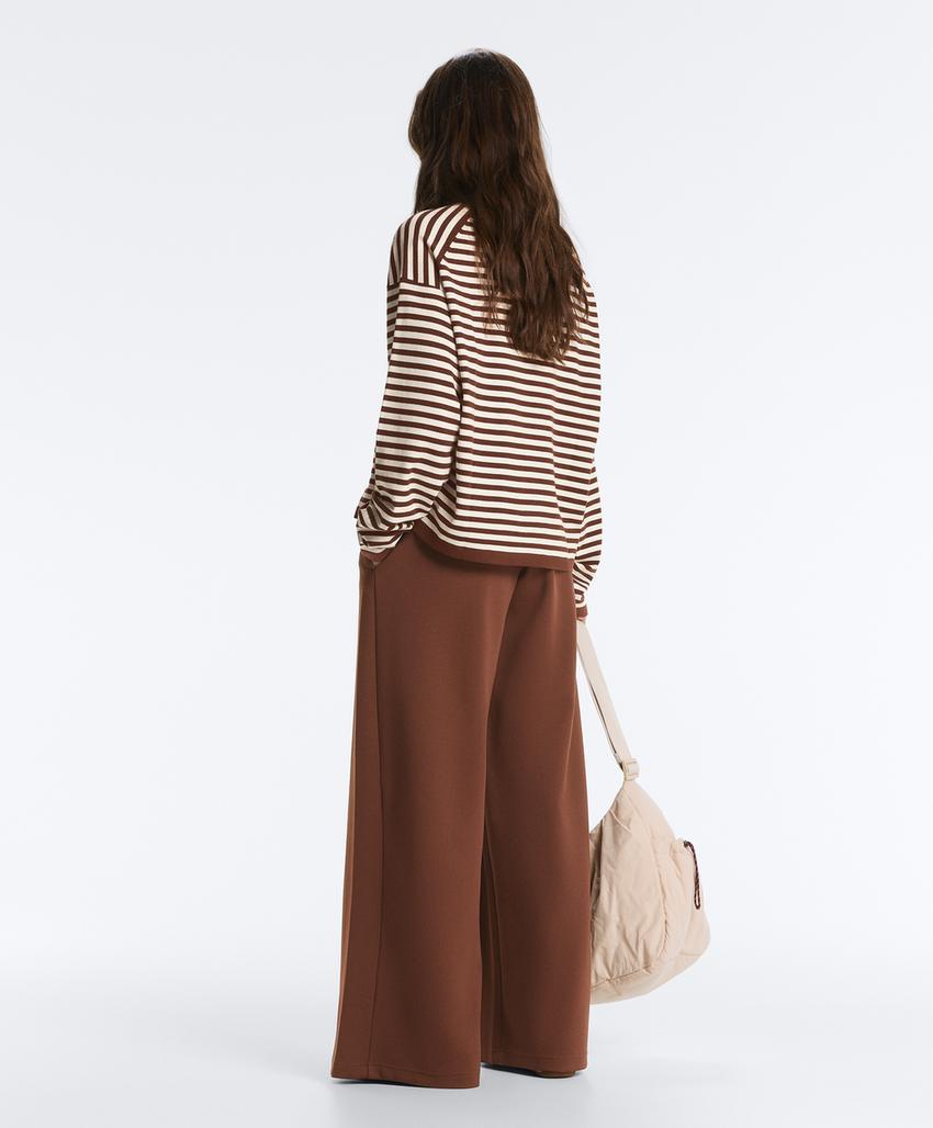 Свитер в полоску с длинным рукавом