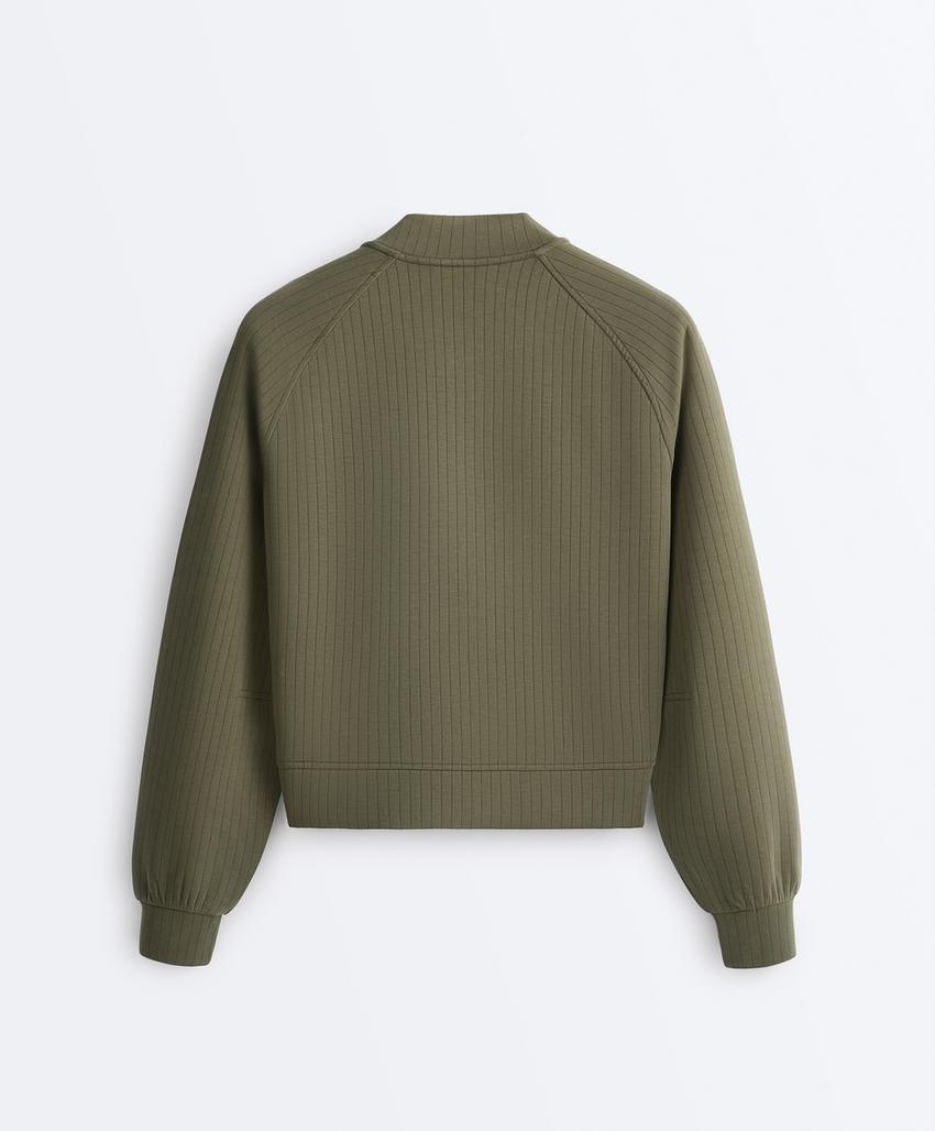 Куртка-бомбер в полоску из мягкой ткани с модалом