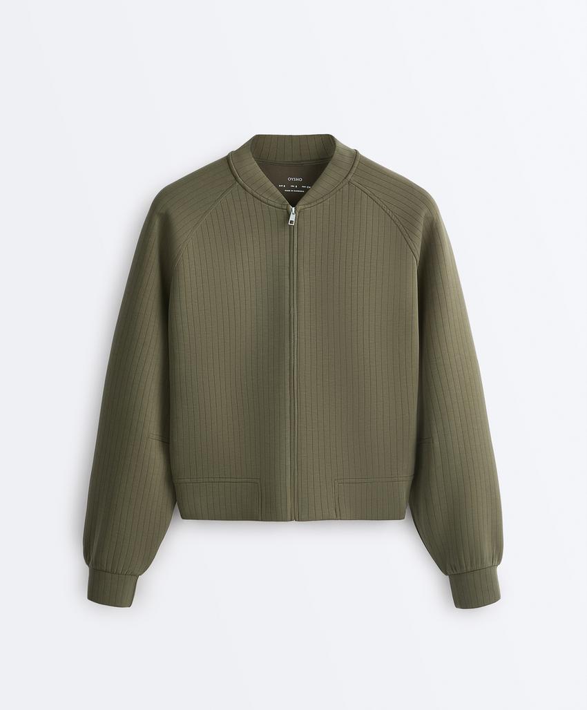 Куртка-бомбер в полоску из мягкой ткани с модалом