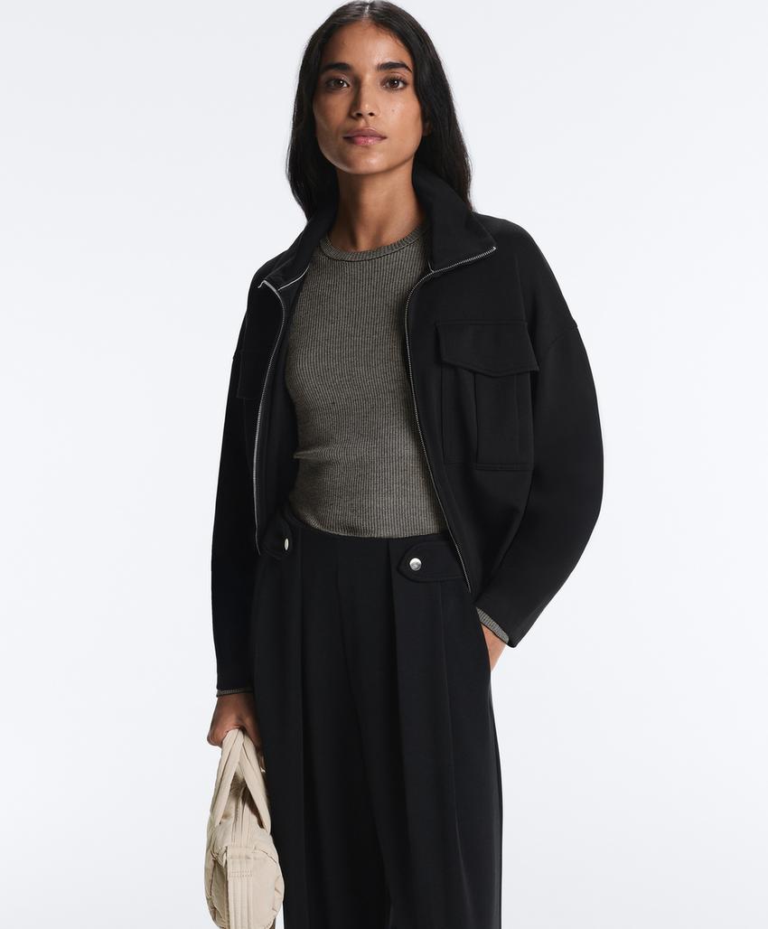 Широкие брюки со складками на талии из мягкой ткани с модалом