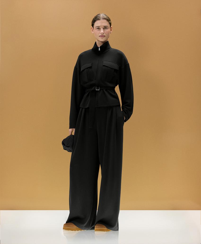 Широкие брюки со складками на талии из мягкой ткани с модалом